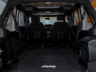 Jeep Wrangler Unlimited  2014 à St-Jérôme, Québec - 26 - w320h240px