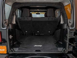 Jeep Wrangler Unlimited  2016 à St-Jérôme, Québec - 28 - w320h240px