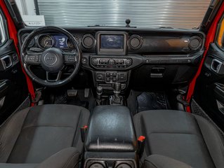 2020 Jeep Wrangler Unlimited in St-Jérôme, Quebec - 11 - w320h240px