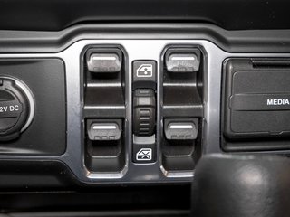 Jeep Wrangler  2023 à St-Jérôme, Québec - 23 - w320h240px