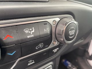 2023 Jeep Wrangler in St-Jérôme, Quebec - 13 - w320h240px