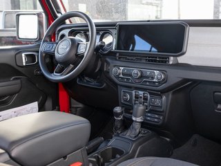 2025 Jeep Wrangler in St-Jérôme, Quebec - 22 - w320h240px