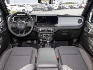 Jeep Wrangler  2025 à St-Jérôme, Québec - 4 - w320h240px
