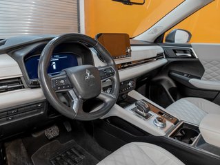 2022 Mitsubishi Outlander in St-Jérôme, Quebec - 2 - w320h240px