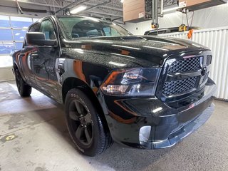 2022 Ram 1500 Classic in St-Jérôme, Quebec - 9 - w320h240px