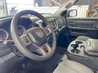 2022 Ram 1500 Classic in St-Jérôme, Quebec - 3 - w320h240px