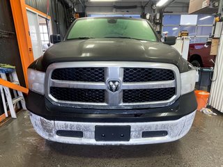 Ram 1500 Classic  2023 à St-Jérôme, Québec - 4 - w320h240px