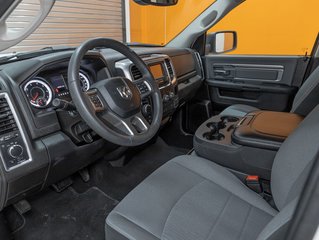 2023 Ram 1500 Classic in St-Jérôme, Quebec - 2 - w320h240px