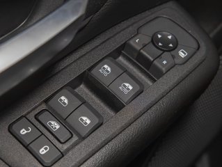 2025 Ram 1500 in St-Jérôme, Quebec - 23 - w320h240px