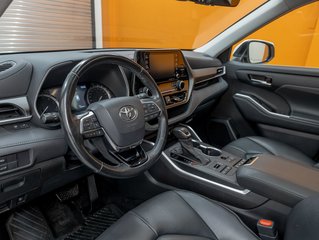 2021 Toyota Highlander in St-Jérôme, Quebec - 2 - w320h240px