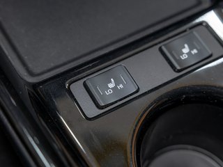 Toyota PRIUS PRIME  2021 à St-Jérôme, Québec - 22 - w320h240px