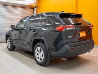 Toyota RAV4  2023 à St-Jérôme, Québec - 5 - w320h240px
