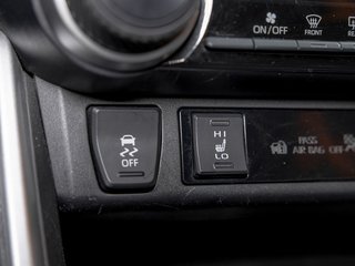 Toyota RAV4  2023 à St-Jérôme, Québec - 22 - w320h240px
