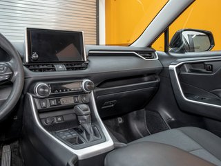 Toyota RAV4  2023 à St-Jérôme, Québec - 20 - w320h240px