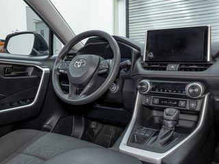 Toyota RAV4  2023 à St-Jérôme, Québec - 26 - w320h240px