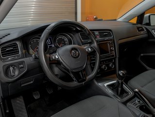 2018 Volkswagen Golf in St-Jérôme, Quebec - 2 - w320h240px