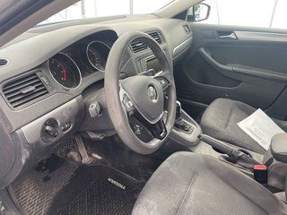 Volkswagen Jetta  2016 à St-Jérôme, Québec - 3 - w320h240px