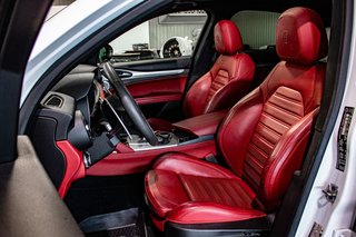 2018 Alfa Romeo Stelvio Ti SPORT NAVI CAMERA TOIT PANO CUIR HARMAN-KARDON in Montréal, Quebec - 2 - w320h240px