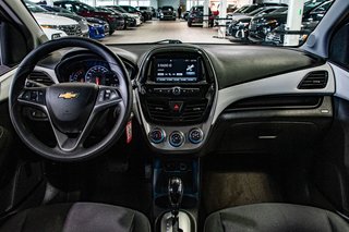 2016 Chevrolet Spark LT CAMERA BLUETOOTH CRUISE GROUPE ELECTRIQUE ECO in Montréal, Quebec - 2 - w320h240px