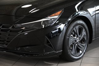Hyundai Elantra PREFERRED CARPLAY VOLANT+SIEGES CHAUFFANTS KEYLESS 2021 à Montréal, Québec - 2 - w320h240px