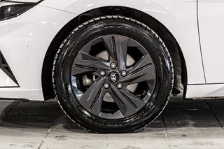 Hyundai Elantra PREFERRED CARPLAY SIEGES&VOLANT CHAUFFANTS CAMERA 2023 à Montréal, Québec - 2 - w320h240px