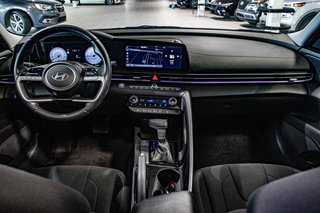 Hyundai Elantra PREFERRED TECH TOIT CAMERA CARPLAY VOLANT CHAUFFANT 2024 à Montréal, Québec - 4 - w320h240px