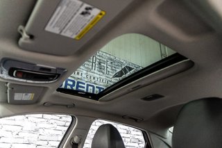 Hyundai Elantra LUXURY TOIT OUVRANT CUIR BLUELINK BOSE KEYLESS NAV 2025 à Montréal, Québec - 3 - w320h240px