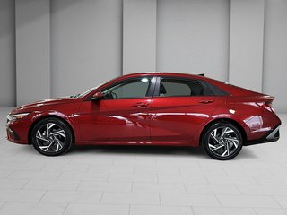 2025 Hyundai Elantra PREFERRED TECH TOIT VOLANT CHAUFFANT CARPLAY CAM. in Montréal, Quebec - 4 - w320h240px