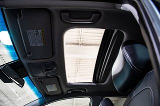 Hyundai Kona LUXURY AWD TOIT CUIR CARPLAY SIEGE CHAUFFANT 2020 à Montréal, Québec - 3 - w320h240px