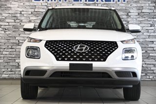 2023 Hyundai Venue ULTIMATE TOIT CARPLAY CAMERA DEM A DIST in Montréal, Quebec - 2 - w320h240px
