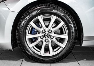 2019 Mazda 3 Sport AWD CARPLAY CAMERA KEYLESS VOLANT CHAUFFANT in Montréal, Quebec - 4 - w320h240px