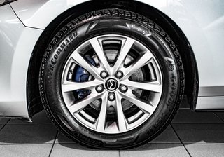 2018 Mazda 3 Sport GS AWD CECI EST UN 2019 AU PRIX D'UN 2018 in Montréal, Quebec - 3 - w320h240px
