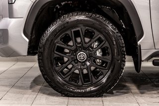 2024 Toyota Tundra Limited Hybrid 4x4 Toit Sieges Chauffants Camera in Montréal, Quebec - 3 - w320h240px