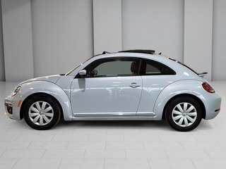 Volkswagen Beetle Coupe CLASSIC CAMERA TOIT PANORAMIQUE BAS KILOMETRAGE 2017 à Montréal, Québec - 4 - w320h240px