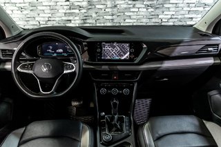 2023 Volkswagen Taos HIGHLINE TOIT PANORAMIQUE CARPLAY NAVI CUIR MAGS in Montréal, Quebec - 6 - w320h240px