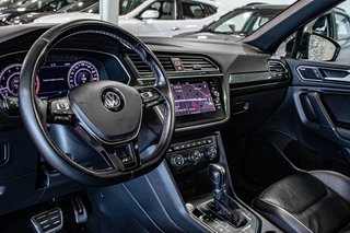 2018 Volkswagen Tiguan HIGHLINE R-LINE AWD TOIT OUVRANT NAVIGATION CUIR in Montréal, Quebec - 5 - w320h240px