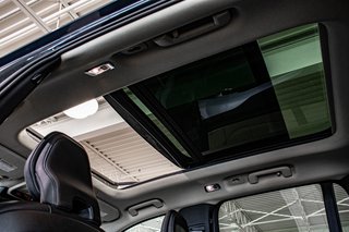 2019 Volvo XC90 MOMENTUM 7 PASSAGERS CUIR TOIT PANO CAM NAV in Montréal, Quebec - 3 - w320h240px