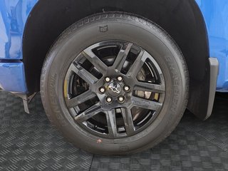 2023 Chevrolet Silverado 1500 Custom in Chicoutimi, Quebec - 6 - w320h240px