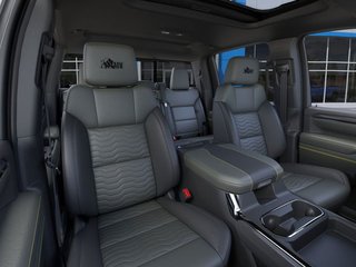 2026 Chevrolet Silverado 2500 HD in Baie-Comeau, Quebec - 6 - w320h240px