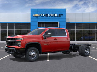 Chevrolet SILVERADO 3500CC  2025 à Jonquière, Québec - 2 - w320h240px