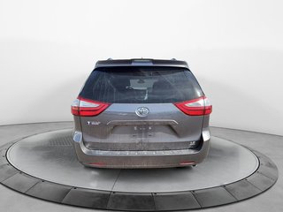 Toyota Sienna  2018 à Sept-Îles, Québec - 4 - w320h240px
