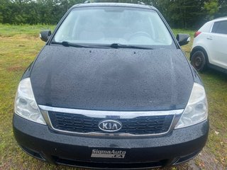 2012 Kia SEDONA LX | 7-Pass | USB | Bluetooth | Keyless | Cruise in Amherst, Nova Scotia - 2 - w320h240px