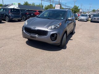 Kia Sportage LX | Cam | USB | HtdSeats | Bluetooth | Keyless 2017 à Amherst, Nouvelle-Écosse - 4 - w320h240px