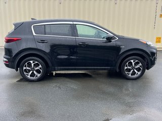Kia Sportage LX | Cam | USB | HtdSeats | Warranty to 2026 2022 à Amherst, Nouvelle-Écosse - 2 - w320h240px