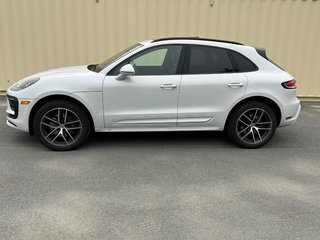 2025 Porsche Macan Base | Leather | SunRoof | Nav | Warranty to 2029 in Amherst, Nova Scotia - 6 - w320h240px