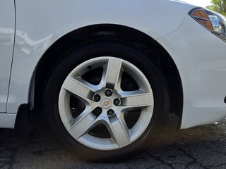 2012 Chevrolet Malibu in Gaspé, Quebec - 5 - w320h240px