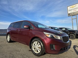 2015 Kia Sedona in Gaspé, Quebec - 3 - w320h240px