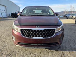 2015 Kia Sedona in Gaspé, Quebec - 2 - w320h240px