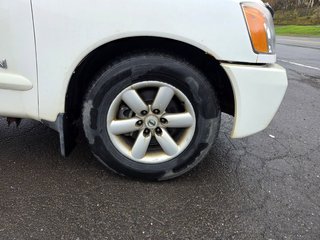 2010 Nissan Titan in Gaspé, Quebec - 5 - w320h240px