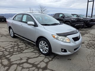 Toyota Corolla  2010 à Gaspé, Québec - 3 - w320h240px